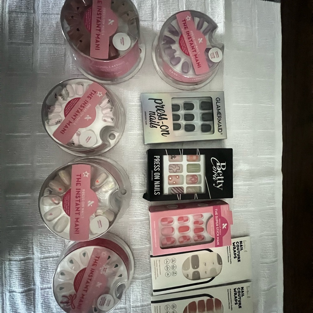 Assorted Press-on Nails